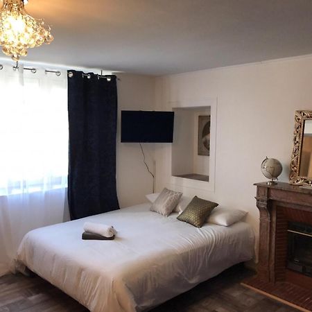 Saint-Michel-Mont-Mercure L'Hostellerie De Sevremont מראה חיצוני תמונה