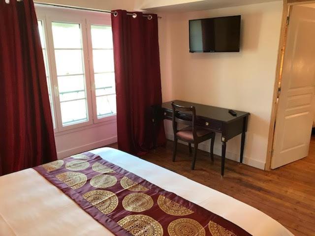 Saint-Michel-Mont-Mercure L'Hostellerie De Sevremont מראה חיצוני תמונה